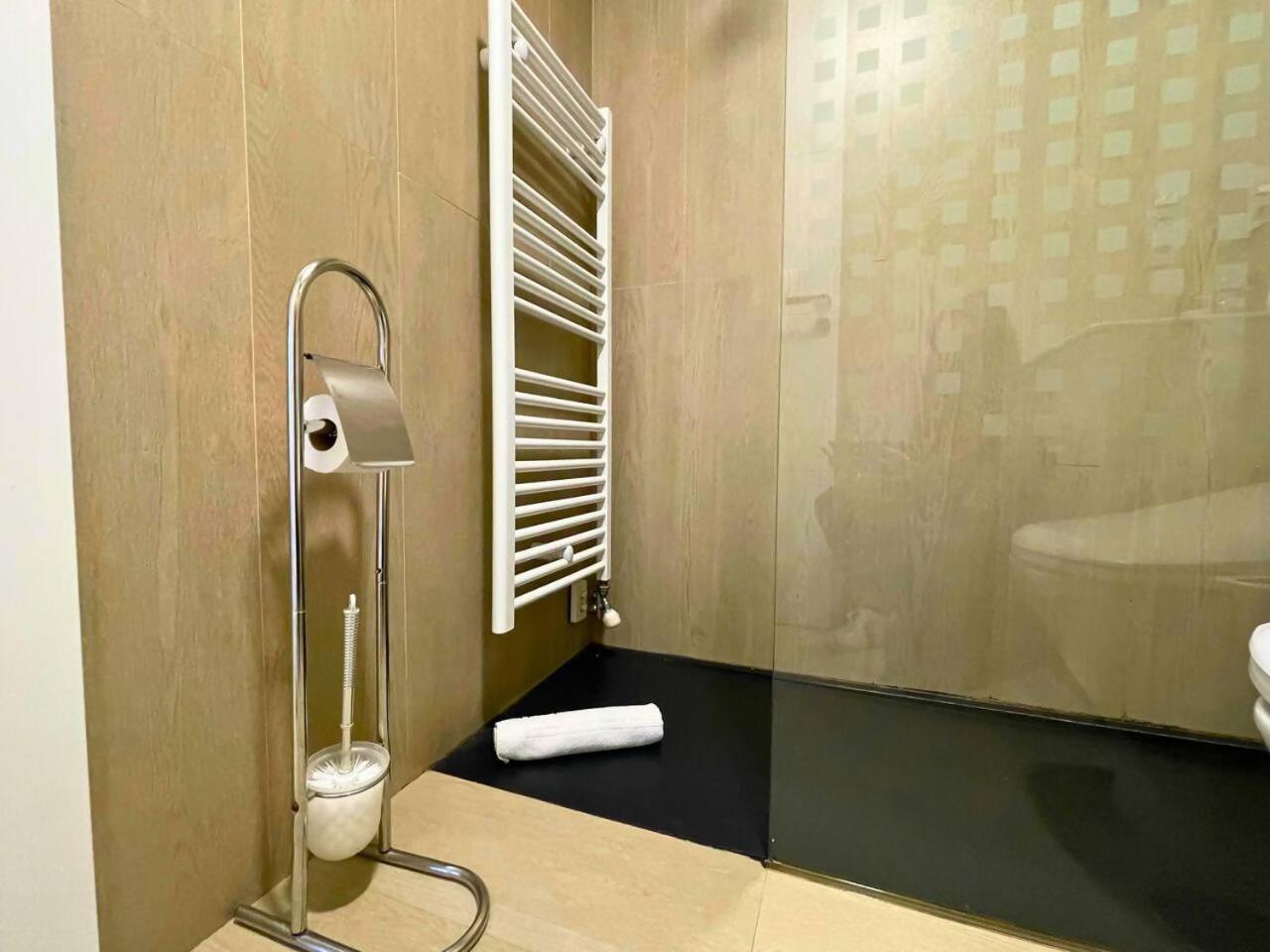 Home4U Apartamento Con Cochera Granada Esterno foto